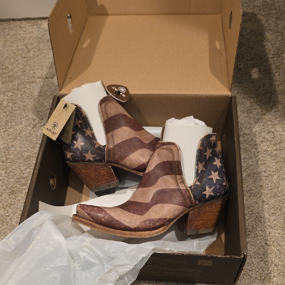 Ariat Dixon Distressed American Flag Ankle Booties